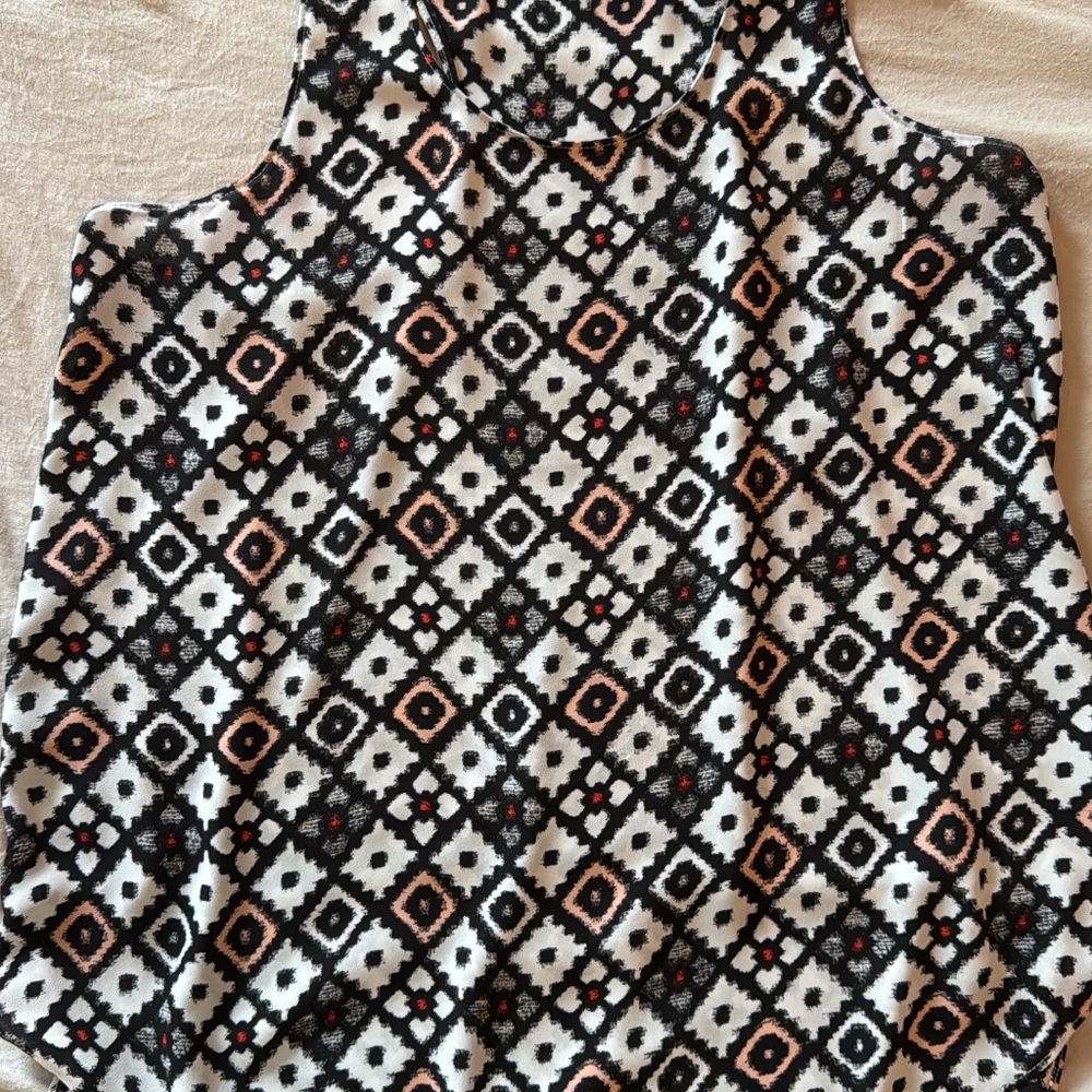 LOFT Black and White Geometric Tank Top
